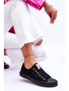 Klasické dámské tenisky model 21613023 Černe - Cross Jeans