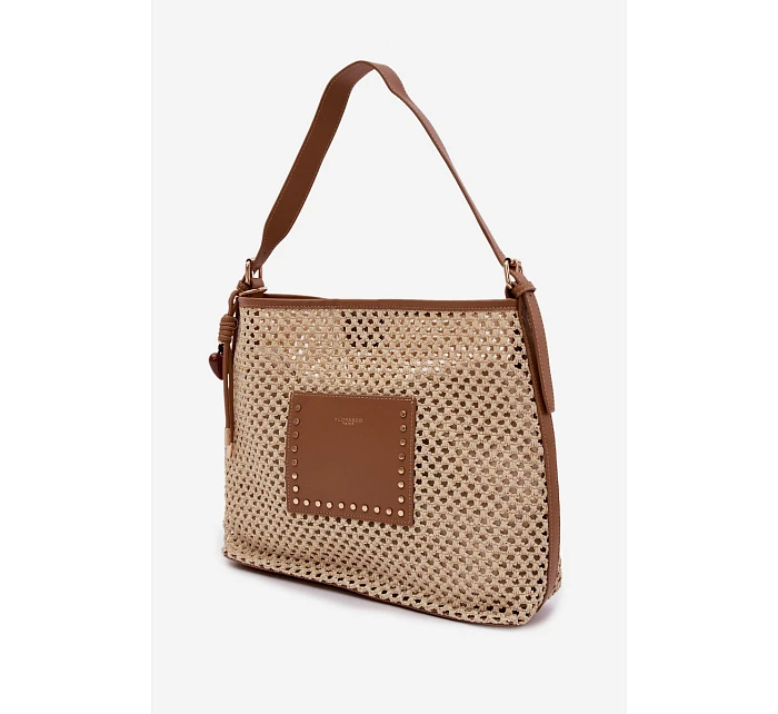 Beige kabelka s pleteným a přívěskem na léto Fayette