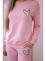 Dámska bavlnená súprava s ozdobnými srdiečkovými cukríkmi ružovej farby Dámska bavlnená súprava s ozdobnými srdiečkovými cukríkmi ružovej farby