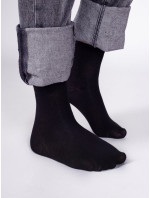 Yoclub Pánske hladké čierne ponožky 6-pack SKA-0055F-3400 Black