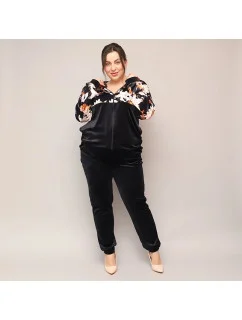 Čierny dámsky kvetinový velúrový set (8228)