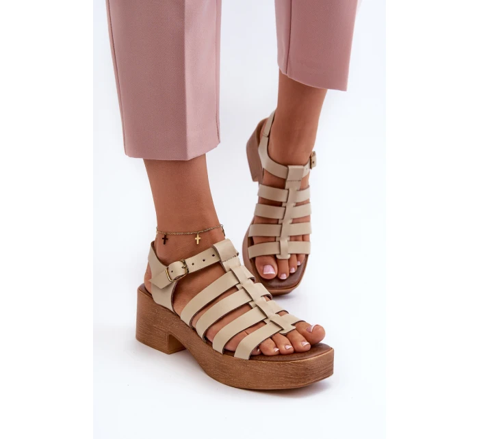 Dámské kožené sandály model 21657348 béžové - Zazoo Dámské kožené sandály model 21657348 béžové - Zazoo