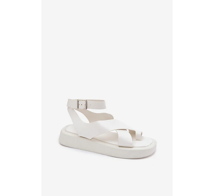 Sandály z eko kůže na platformě Bílé model 22102991 - Boto