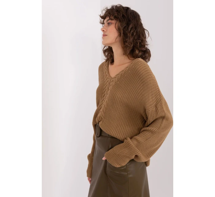 Model svetra 191417 Badu