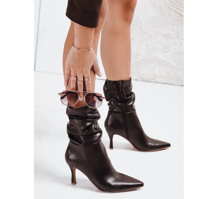 Boty na podpatku s svrškem hnědé Dstreet model 21993066 - FashionStreet