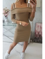 Ťavie šaty so širokými ramienkami Ťavie šaty so širokými ramienkami