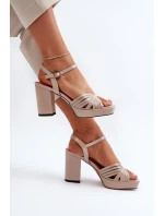 Dámske lakované sandále na vysokom podpätku Béžová D&A Dámske lakované sandále na vysokom podpätku Béžová D&A