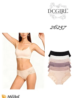 Figi model 21303177 A'12 modal - DC Girl