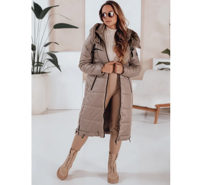 Dámská přechodná bunda prošívaná s kapucí tmavě béžová Dstreet model 21991090 - FashionStreet Dámská přechodná bunda prošívaná s kapucí tmavě béžová Dstreet model 21991090 - FashionStreet