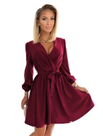 dámské šaty ve vínové bordó barvě s dekoltem model 17862834 - numoco