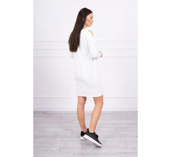 Šaty s grafickou a farebnou 3D mašľou ecru Šaty s grafickou a farebnou 3D mašľou ecru