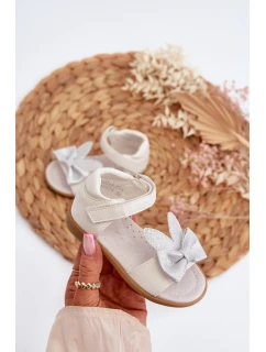 Dziecięce Sandałki Z Kokardą Zapinane Na Rzep Białe Wistala