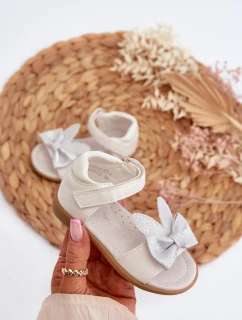 Dziecięce Sandałki Z Kokardą Zapinane Na Rzep Białe Wistala