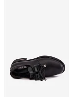Lakové kožené dámské polobotky s mašlí  černé model 22359895 - T.Sokolski