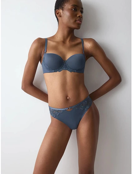 Wild Gardenia Florale Tai – Indigo Veil – TRIUMPH Indigo Veil – TRIUMPH