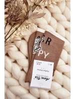 Světle hnědé dámské bavlněné ponožky s nápisem a medvídkem Světle hnědé dámské bavlněné ponožky s nápisem a medvídkem