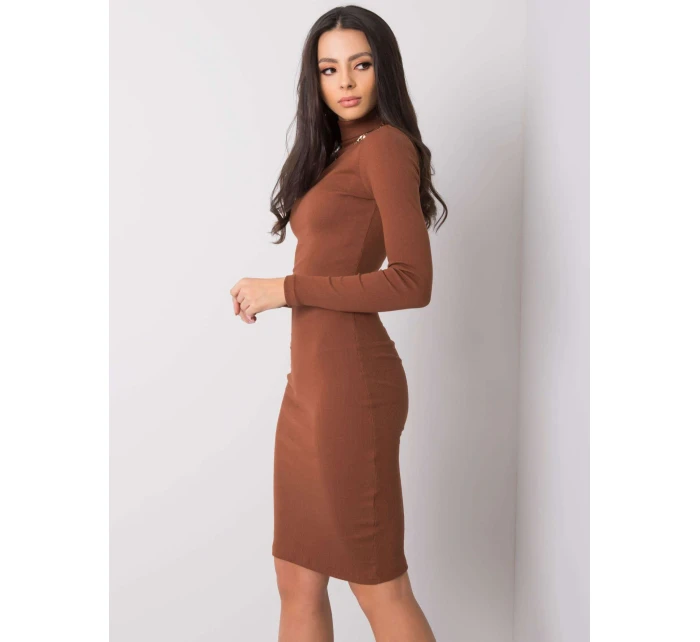 RUE PARIS Hnědé šaty s rolákem RUE PARIS Hnědé šaty s rolákem