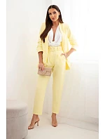 Elegantná súprava saka a nohavíc žltej farby