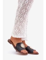 Kožené Pantofle S Dekorací Na Plochém Podpatku Zazoo model 21682278 Černé - Boto Kožené Pantofle S Dekorací Na Plochém Podpatku Zazoo model 21682278 Černé - Boto