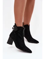 Dámske semišové čižmy na podpätku so zdobením D&A - čierne Dámske semišové čižmy na podpätku so zdobením D&A - čierne