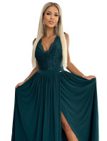 LEA - Dlhé dámske šaty vo fľaškovo zelenej farbe s krajkovým výstrihom 211-6