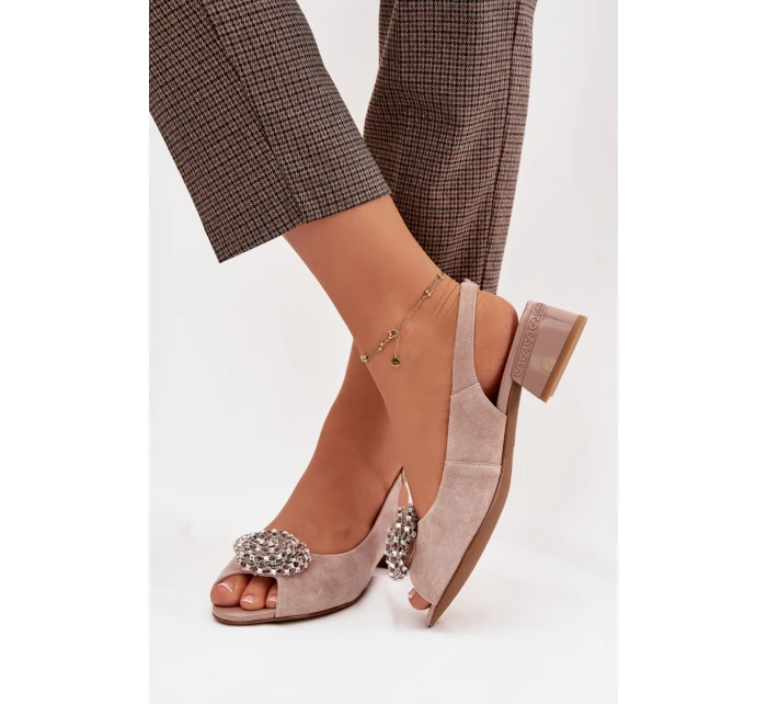 Kožené dámské sandály na podpatku s ozdobou D&A CR61-3030 béžové