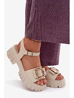 Kožené dámské sandály na platformě s přezkou Vinceza Béžové