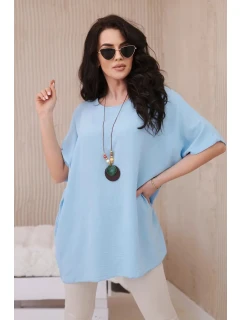 Oversized halenka s přívěskem modrý