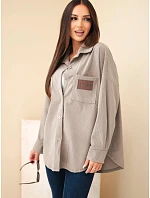 Dámská košile z  oversized s kapsami a dlouhým rukávem fango zelená model 22347750 - K-Fashion