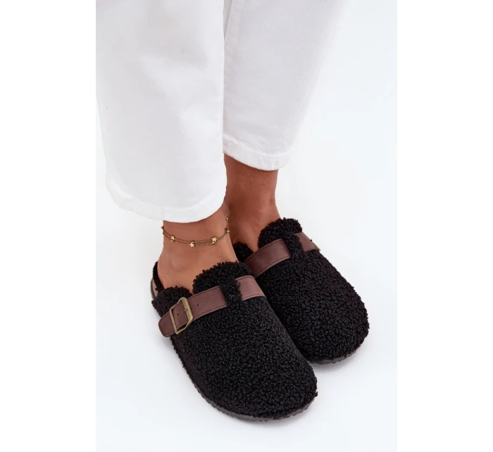 Dámské pantofle s kožíškem Černé model 21709355 - Boto Dámské pantofle s kožíškem Černé model 21709355 - Boto