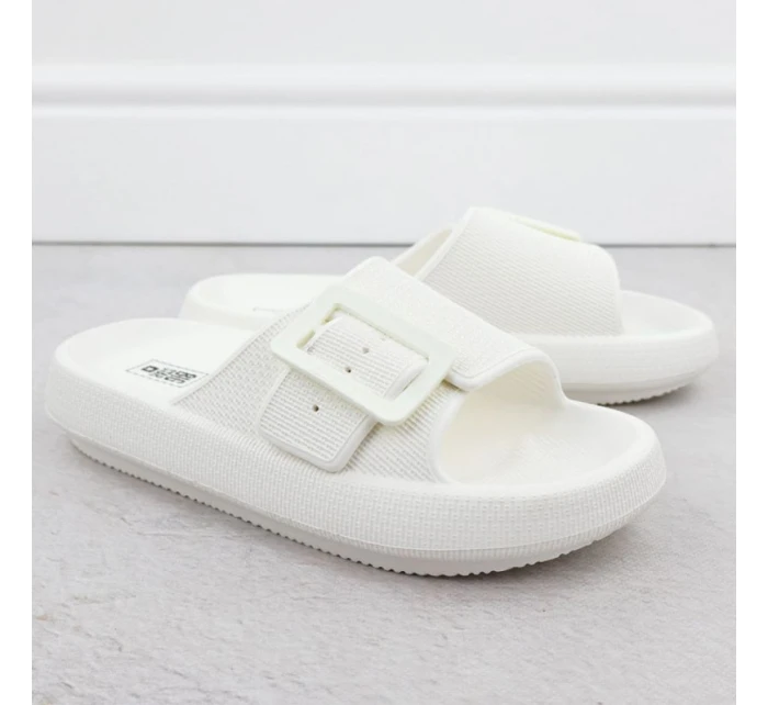 Big Star RR274A584 W INT2147C flip-flops