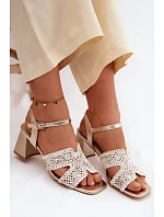 Dámské sandály na podpatku model 22126288 Zlaté - VINCEZA