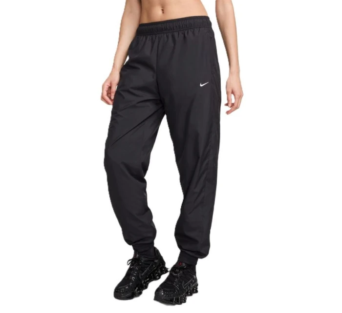 Dámske nohavice Nike Sportswear Classic Wovens FV7660-010 Dámske nohavice Nike Sportswear Classic Wovens FV7660-010