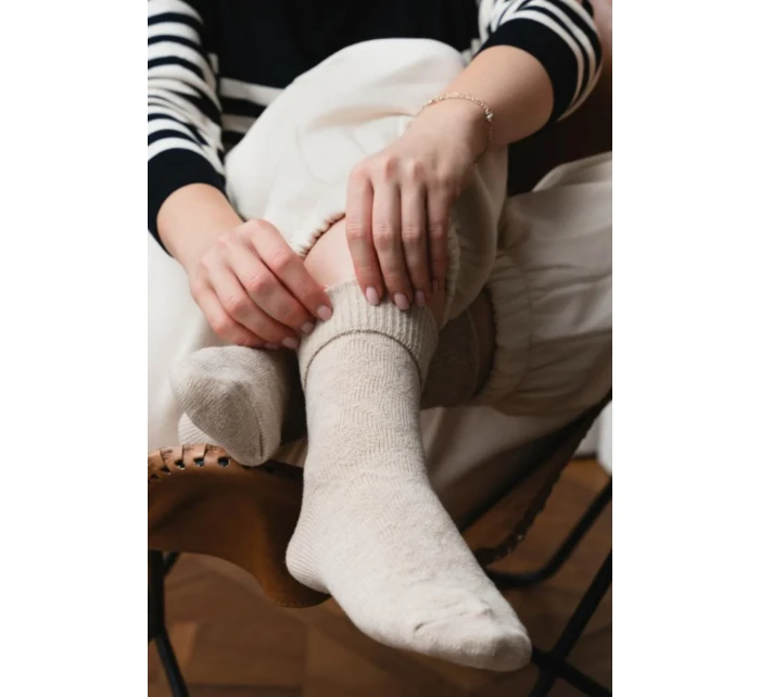 Dámske vlnené ponožky 093