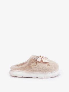 Papuče z umelej kožušiny s mašľou a brošňami béžová Annalira