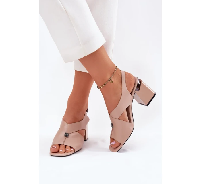 Sandále na podpätku model 212827 Vykročte štýlovo