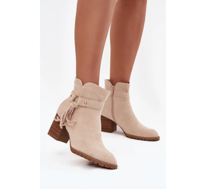 Topánky na podpätku model 219572 Krok vo veľkom štýle Topánky na podpätku model 219572 Krok vo veľkom štýle