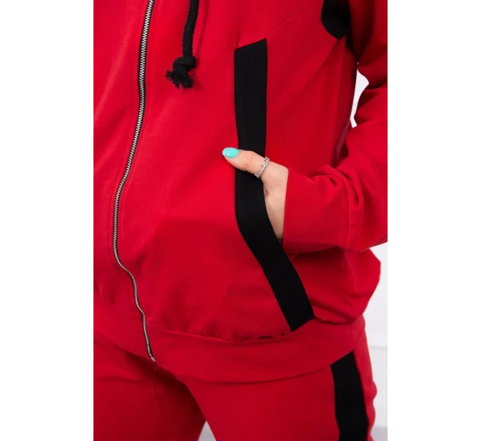 Športová sada s pruhmi červená