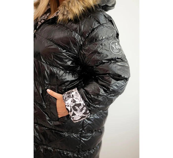 Dámská bunda Plus Size s kapucí a kožešinou černá