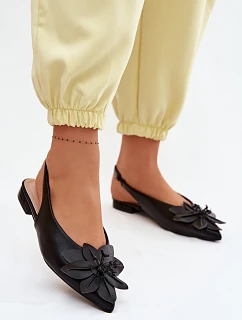 Dámské sandály na nízkém podpatku s květem Černé model 22102844 - Boto