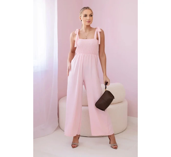 Kombinéza s volánom na vrchu púdrovo ružová Kombinéza s volánom na vrchu púdrovo ružová
