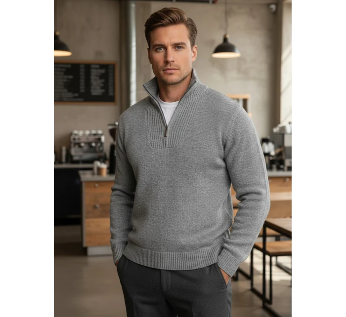 Pánsky zateplený sveter so stojacím golierom svetlo sivý FashionStreet WX2353 Pánsky zateplený sveter so stojacím golierom svetlo sivý FashionStreet WX2353