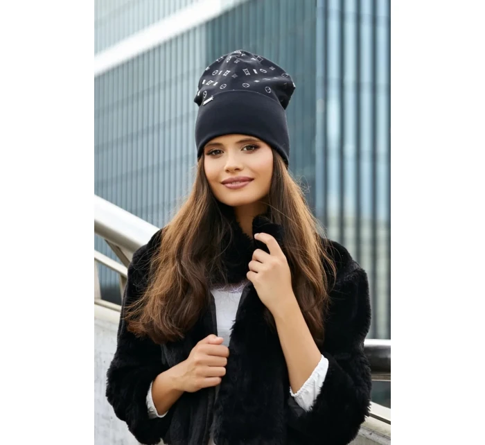 Czapka model 20601810 damska - OFF PINK Czapka model 20601810 damska - OFF PINK