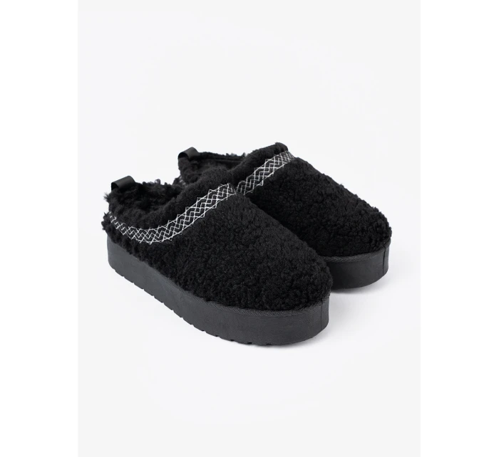 Krásné černé  sněhule dámské platforma