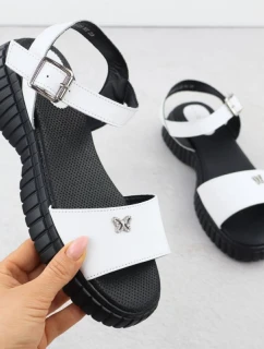 Dámske kožené sandále s hrubou podrážkou a motýľovým vzorom biele Filippo DS6811