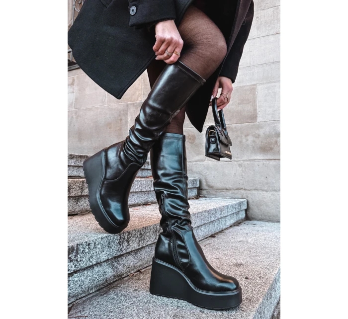 Dámské kozačky na platformě Černé model 21744716 - Boto