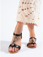 Praktické dámske sandále čierne bez podpätku