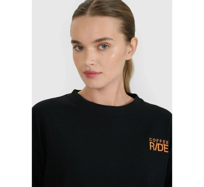 Dámské tričko oversize s potiskem a dlouhým rukávem model 21434571 - 4F Dámské tričko oversize s potiskem a dlouhým rukávem model 21434571 - 4F