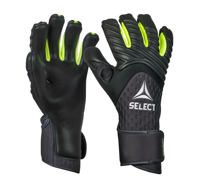 Fotbalové rukavice pro  90 Grip model 22099387 - Select