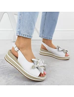 Filippo 7045 dámske kožené sandále s kvetinovým podpätkom biele